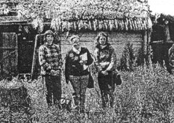 Члени експедиції у відселеному селі Калинівка Народицького р-ну.